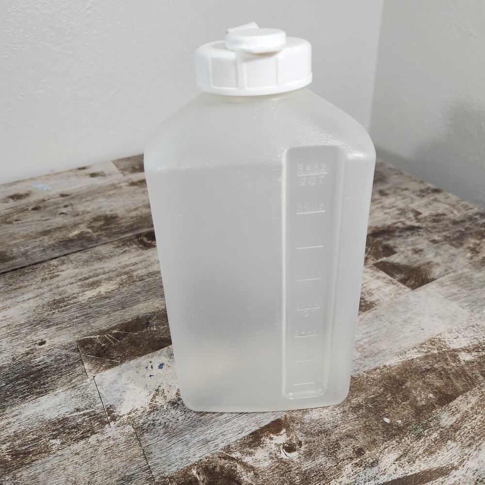 Vintage Rubbermaid Servin Saver 2 Qt Pitcher Almond Lid Y19 Made in USA